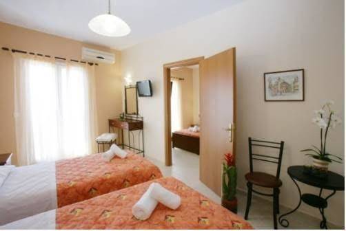 Finikas family boutique hotel