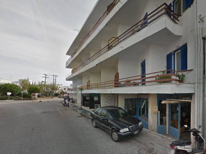 Quiet apt in tinos town