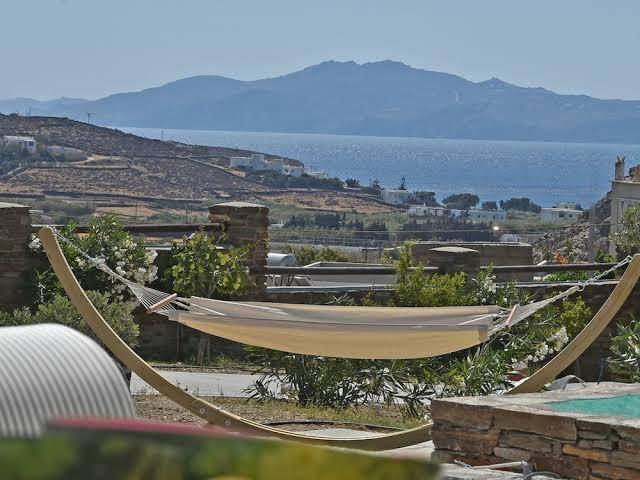 Tinos blend suites