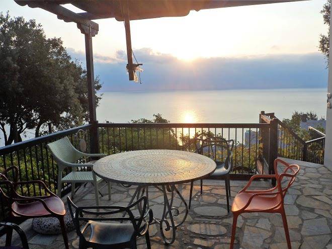 Magic balcony suites