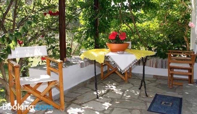 Artemis bungalows
