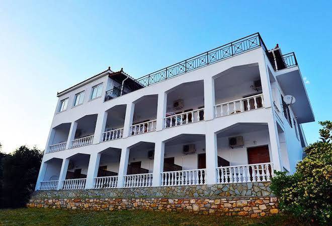 Blue bay skiathos