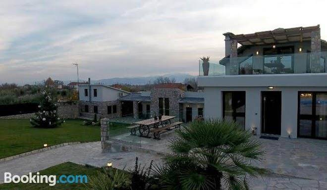 Vintage suites trikala