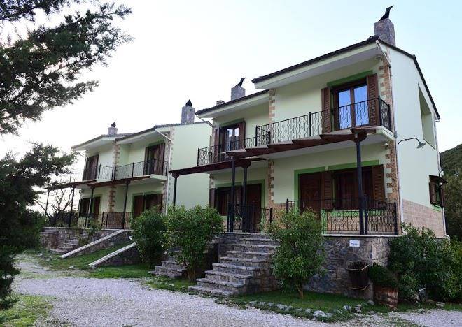 Artemis maisonettes