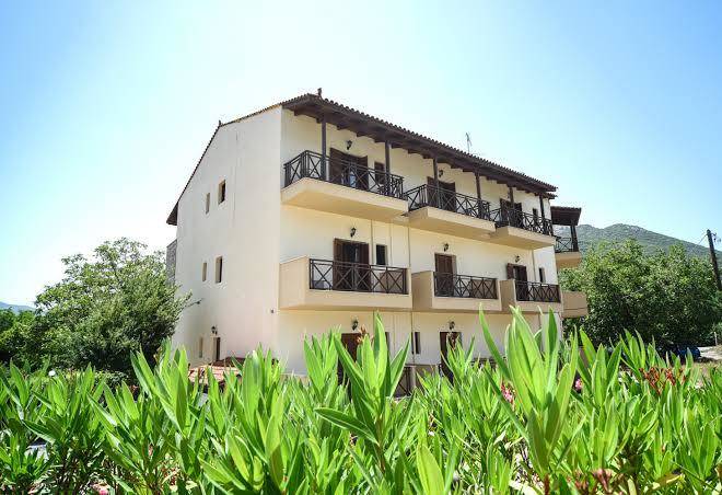 Mont helmos hotel