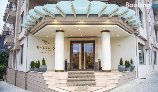 Emerald Suites Image