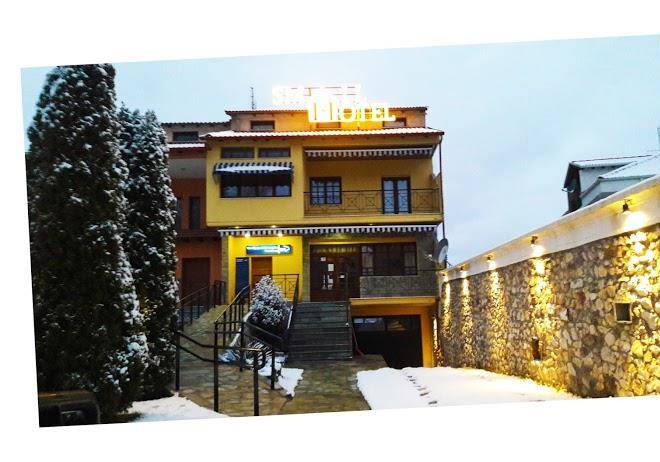 Smallhotel Vevi Image