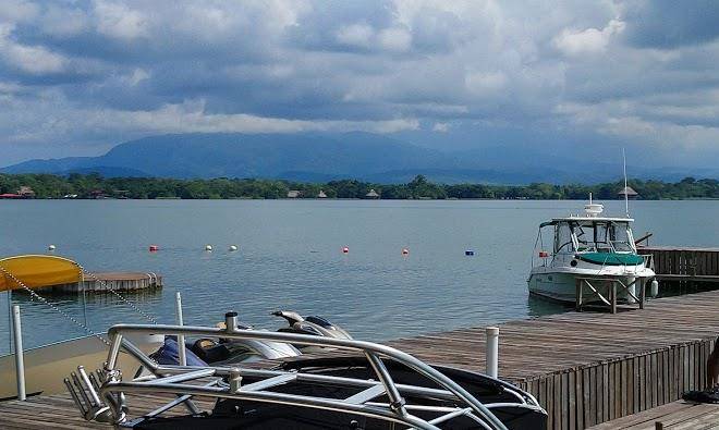 Banana palms hotel resort & marina