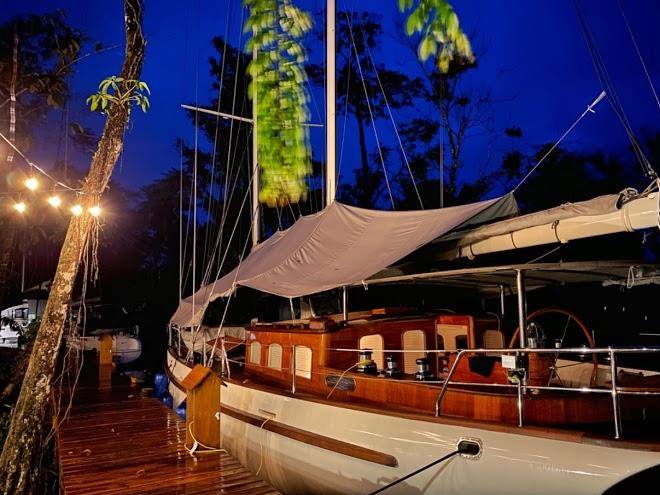 Boatique hotel and marina rio dulce guatemala