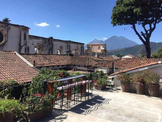 Hotel pedregal antigua guatemala