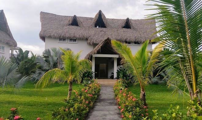 Dos mundos pacific resort