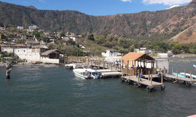Posadas mayas atitlan guatemala