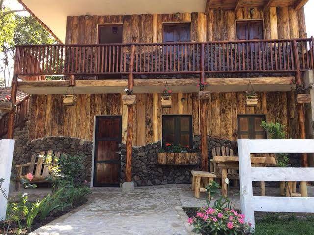 Cabanas de tzununa