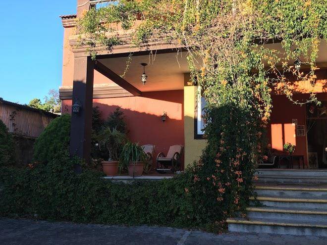 Hotel los cofrades