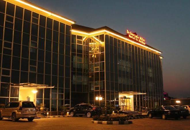 De santiago milan hotels and suites