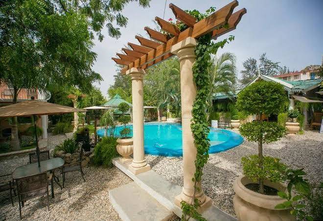 Palm inn hotel