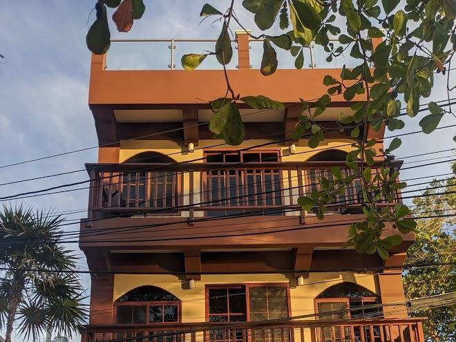 Bay side hotel