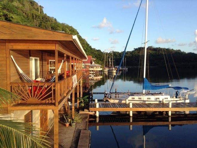 Sail inn of roatan