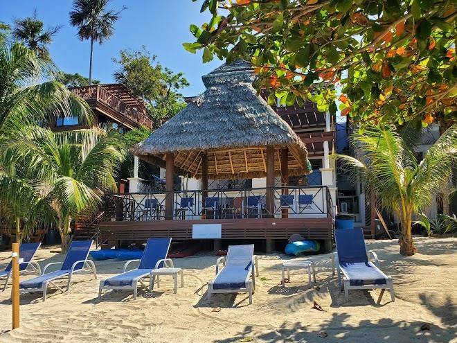 Turtle beach roatan dive resort