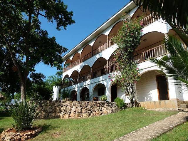 Colibri hill resort