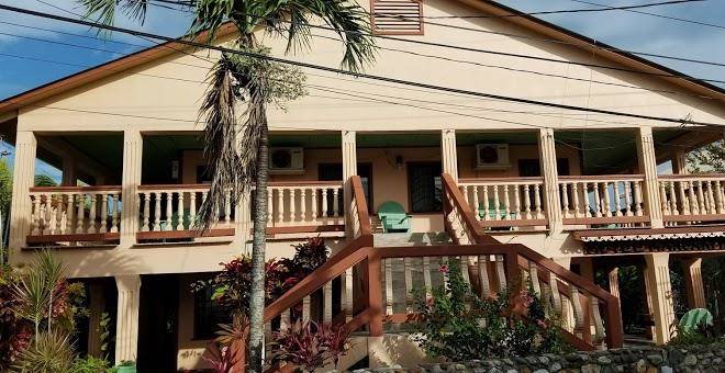 Hotel margarita bay utila