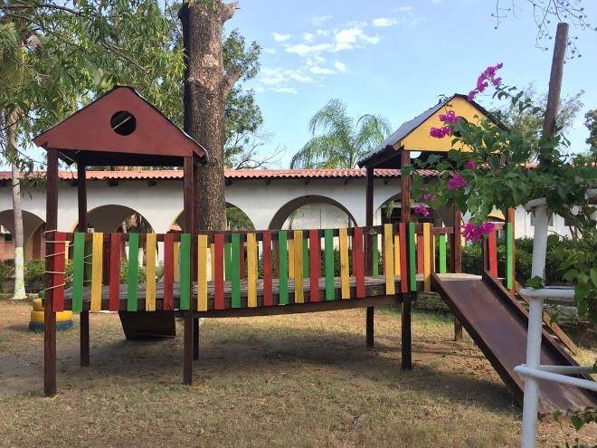 Hotel oasis colonial