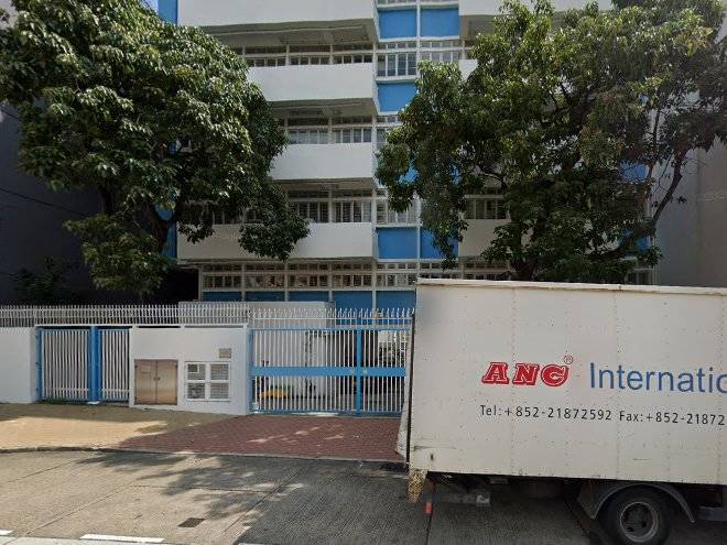 Langham 3 Br Apt Shopping & Mtr Image