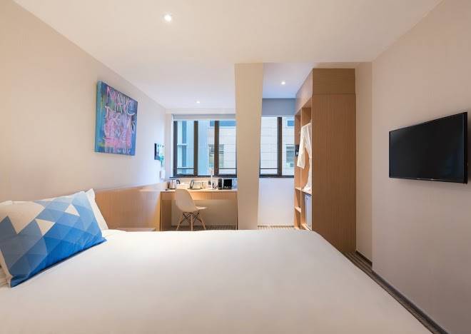 Dash Hotel On Minden Image