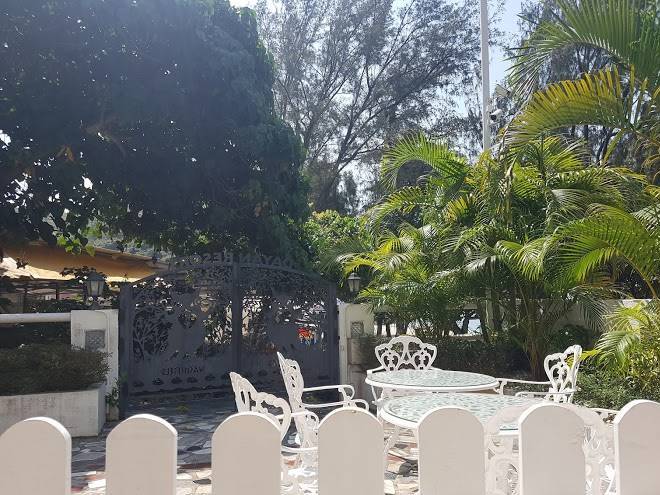 Dayan petit resort
