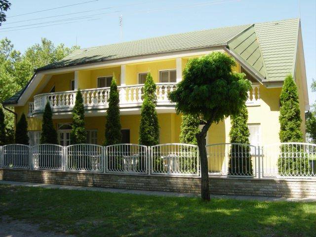 Tavirozsa vendeghaz
