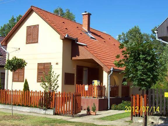 Zsuzsi udulohaz kiskunmajsa