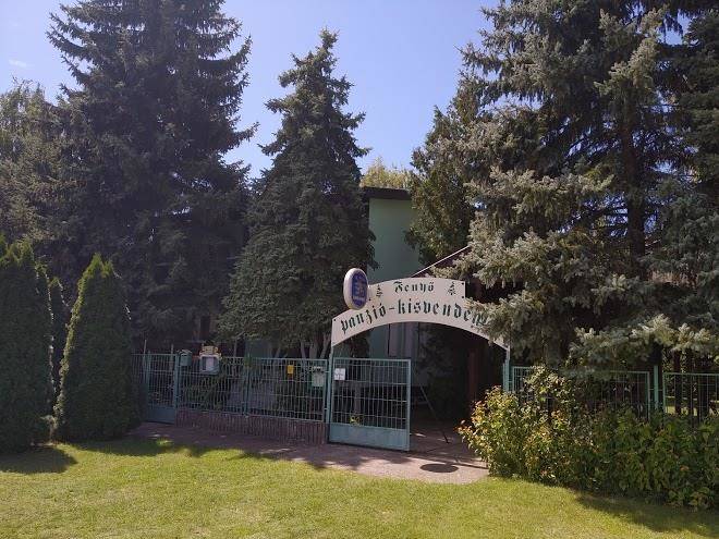 Fenyo panzio vendeglo