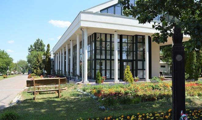 Hotel Club Tisza Image