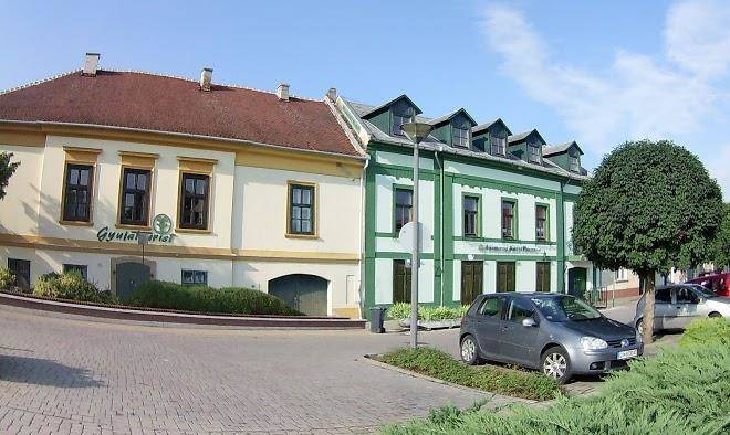 Aranykereszt hotel restaurant