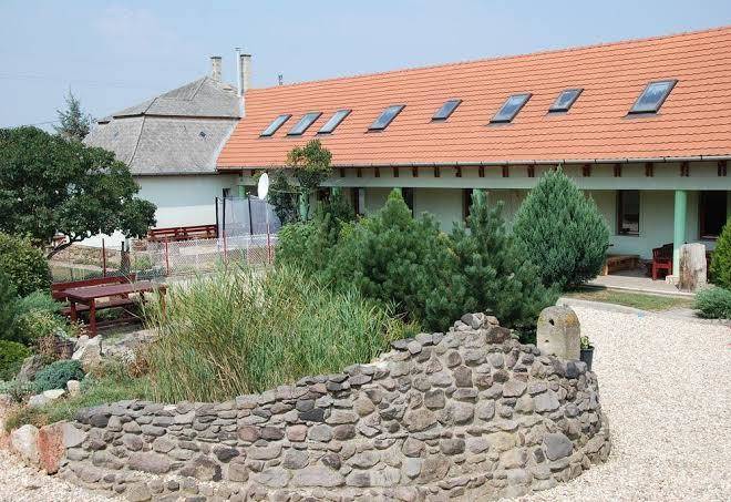 Hegyalja Panzo Image