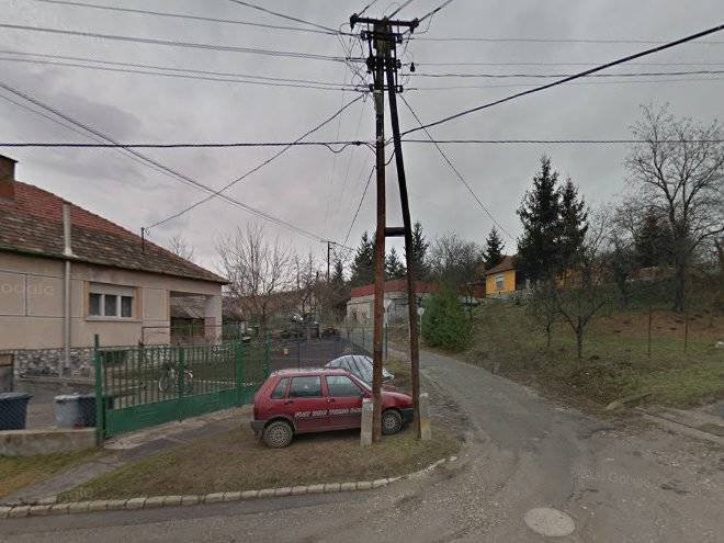 Pincedombi vendeghaz