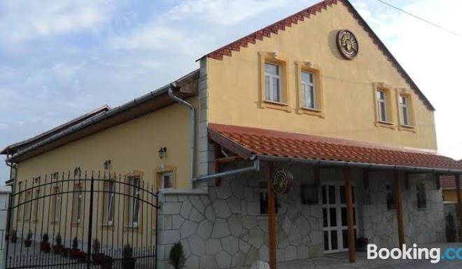 Rozsnyai kuria