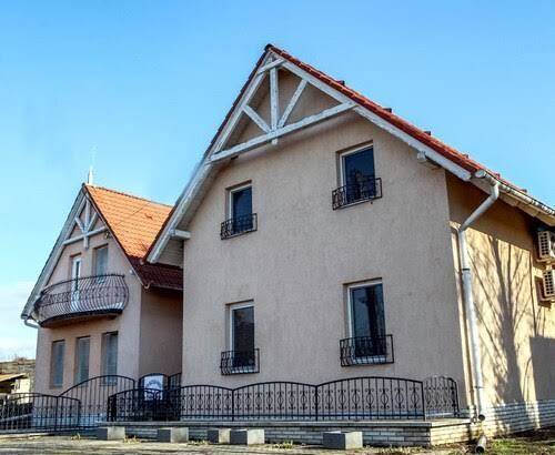 Bor bazilika panzio