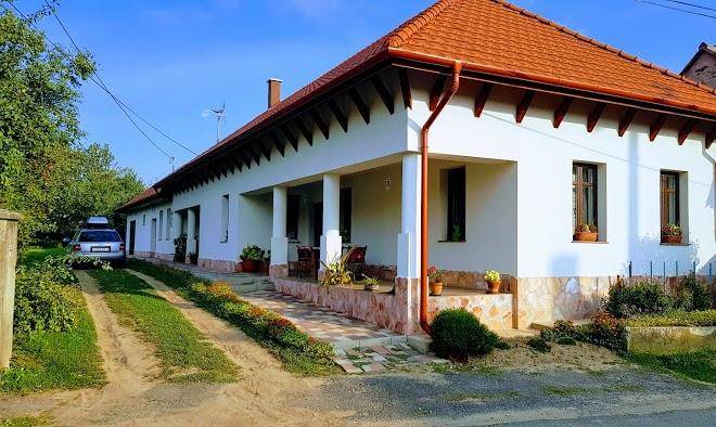 Bajusz Vendeghaz Image