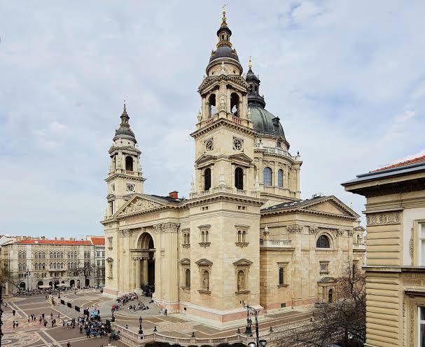 Hotel central basilica