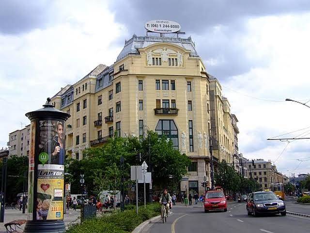 Diamond astoria