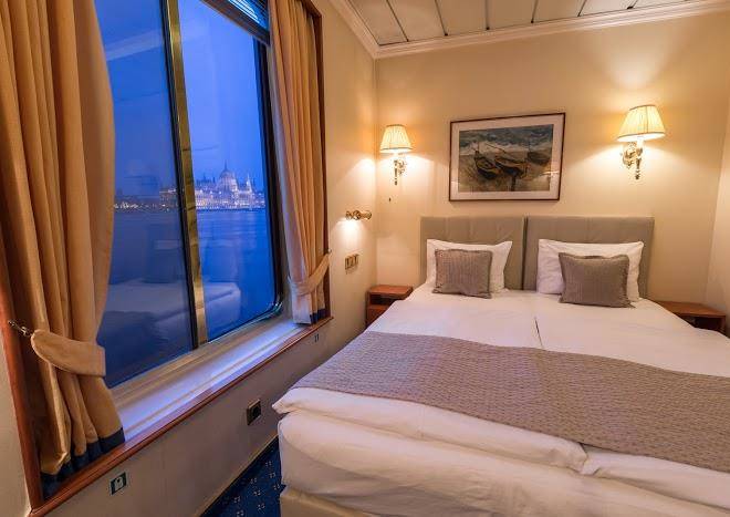 Onriver hotels ms cezanne