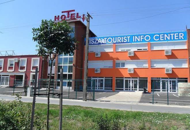 Tisza corner hotel