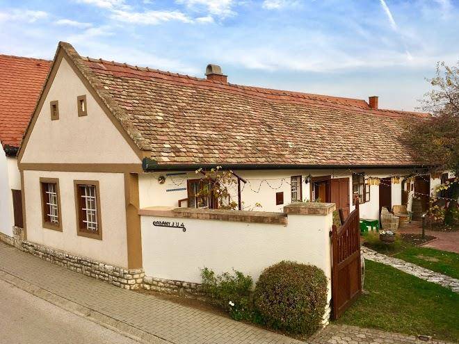 Inn To The Old Press Image