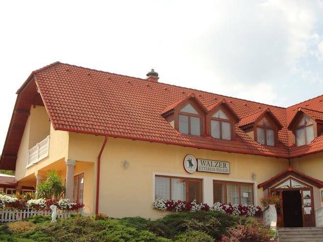 Walzer etterem es panzio