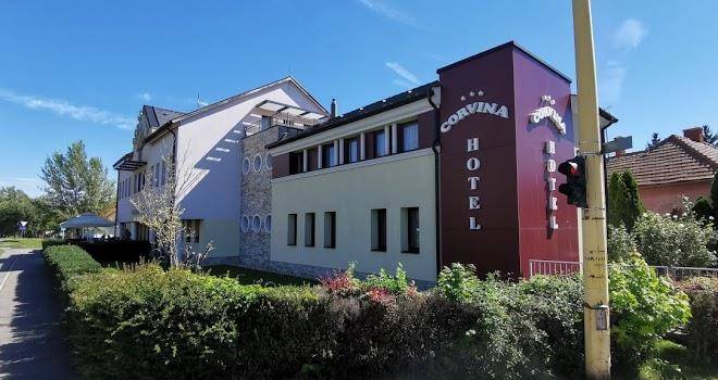 Corvina hotel and restaurant