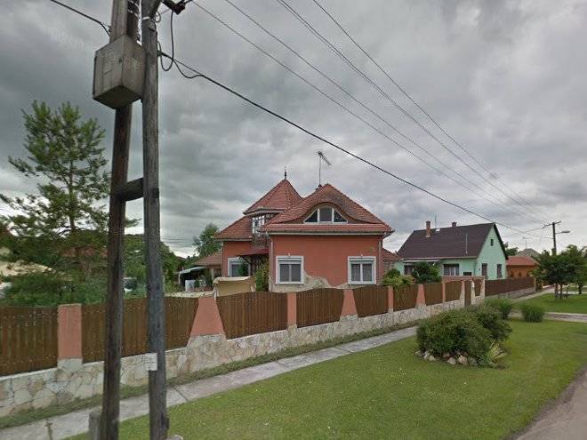 Szarvas pihenohaz