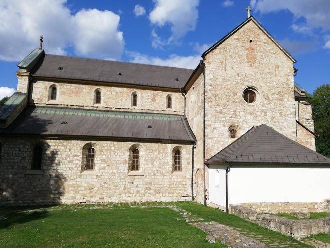 Apatsaguti Vendeghaz Image