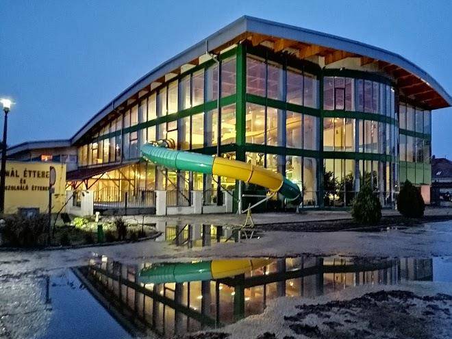 Aqua Lux Wellness Hotel Cserkeszolo Image