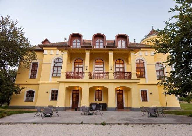 Almasy Schlosshotel Image